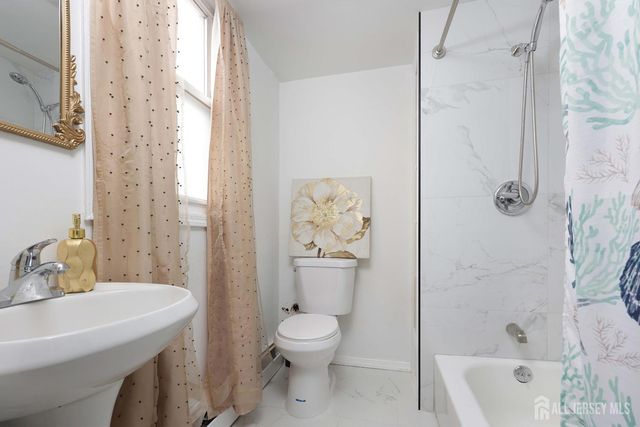 92 Main Street, Helmetta, NJ 08828