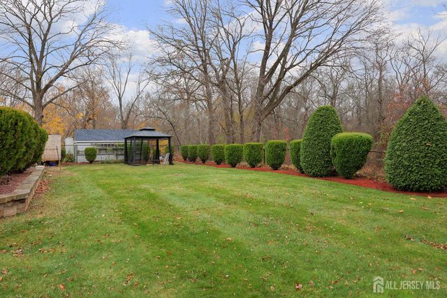 92 Main Street, Helmetta, NJ 08828