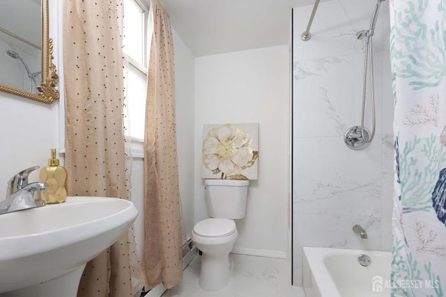 92 Main Street, Helmetta, NJ 08828