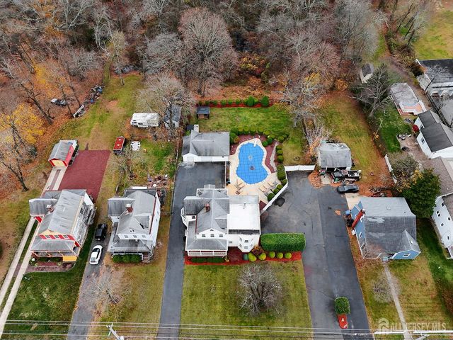 92 Main Street, Helmetta, NJ 08828