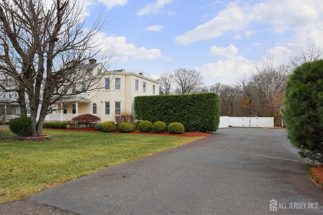 92 Main Street, Helmetta, NJ 08828