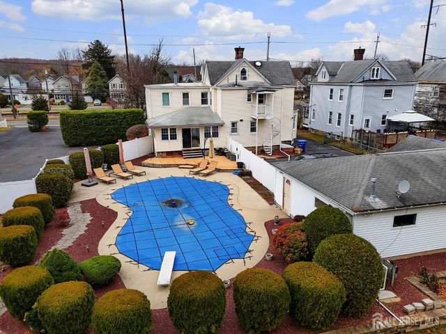 92 Main Street, Helmetta, NJ 08828