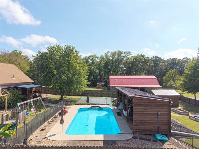 1820 Oak Grove Road, Van Buren, AR 72956