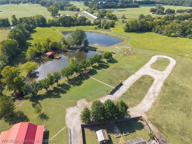 1820 Oak Grove Road, Van Buren, AR 72956