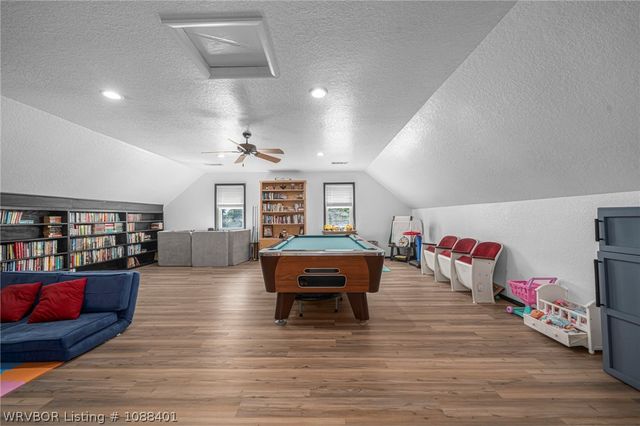 1820 Oak Grove Road, Van Buren, AR 72956