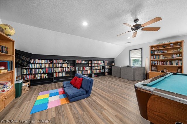 1820 Oak Grove Road, Van Buren, AR 72956