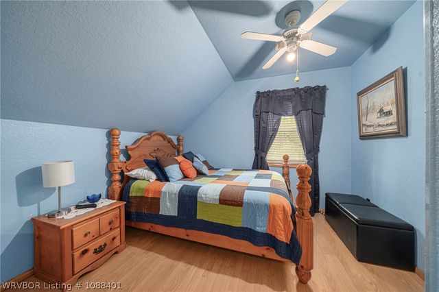 1820 Oak Grove Road, Van Buren, AR 72956