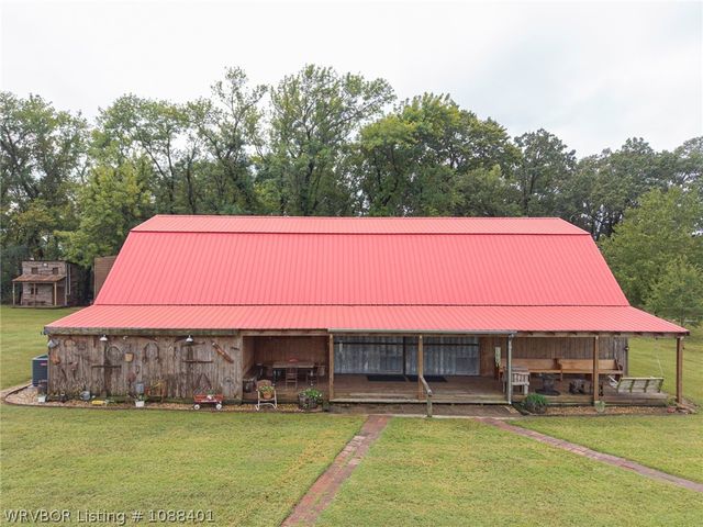 1820 Oak Grove Road, Van Buren, AR 72956