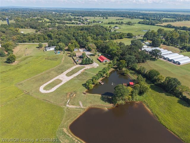1820 Oak Grove Road, Van Buren, AR 72956