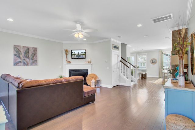 1543 Prince Edward Street, Mount Pleasant, SC 29466