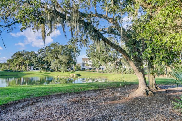 1543 Prince Edward Street, Mount Pleasant, SC 29466