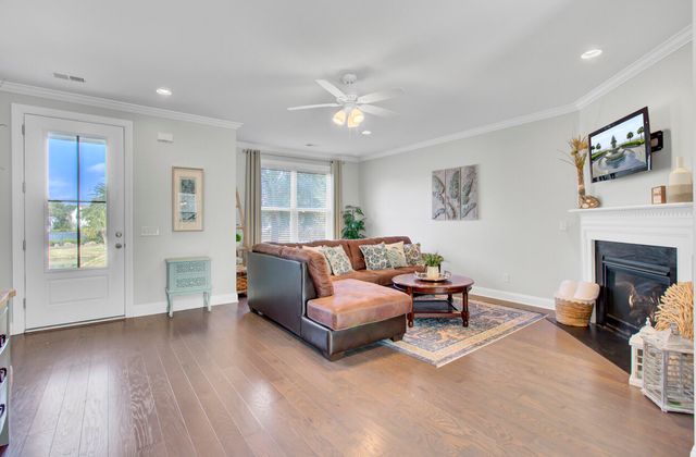 1543 Prince Edward Street, Mount Pleasant, SC 29466