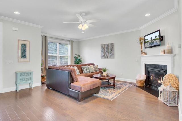 1543 Prince Edward Street, Mount Pleasant, SC 29466