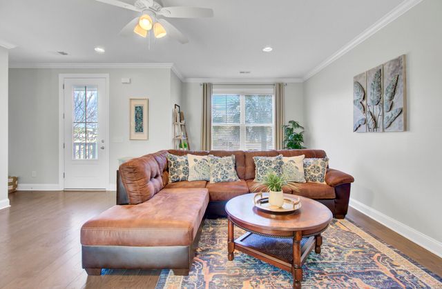 1543 Prince Edward Street, Mount Pleasant, SC 29466