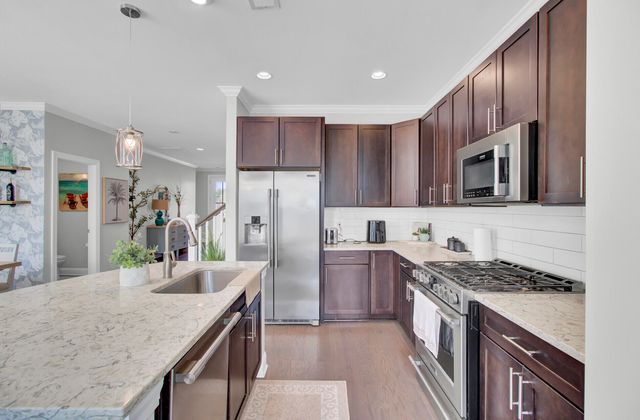 1543 Prince Edward Street, Mount Pleasant, SC 29466