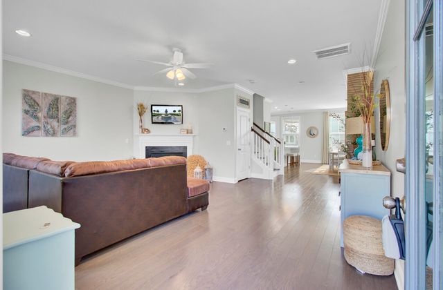 1543 Prince Edward Street, Mount Pleasant, SC 29466