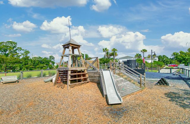 1543 Prince Edward Street, Mount Pleasant, SC 29466