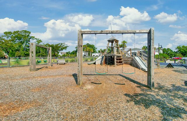 1543 Prince Edward Street, Mount Pleasant, SC 29466