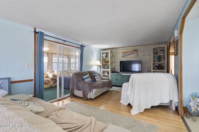 114 SAWYER Street, Interlachen, FL 32148