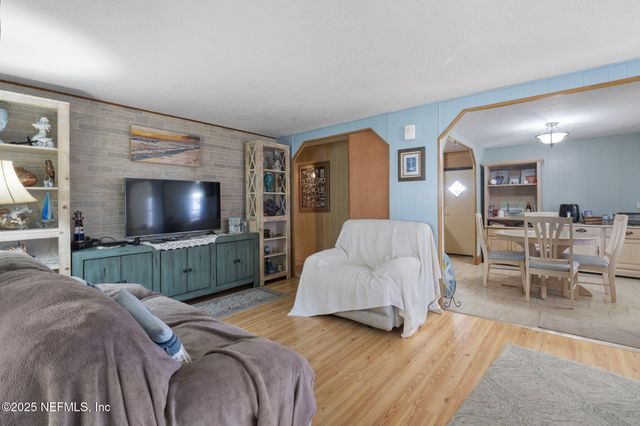 114 SAWYER Street, Interlachen, FL 32148