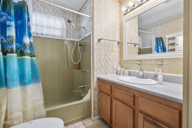 114 SAWYER Street, Interlachen, FL 32148