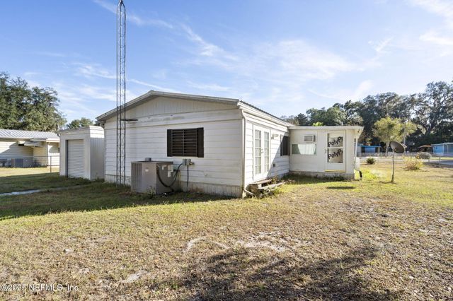 114 SAWYER Street, Interlachen, FL 32148