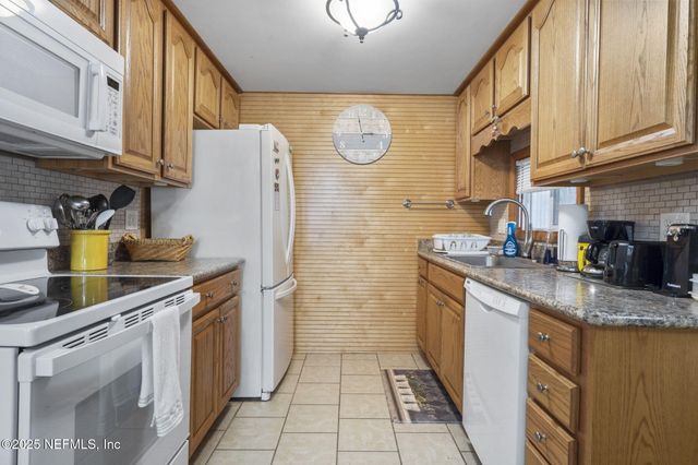 114 SAWYER Street, Interlachen, FL 32148