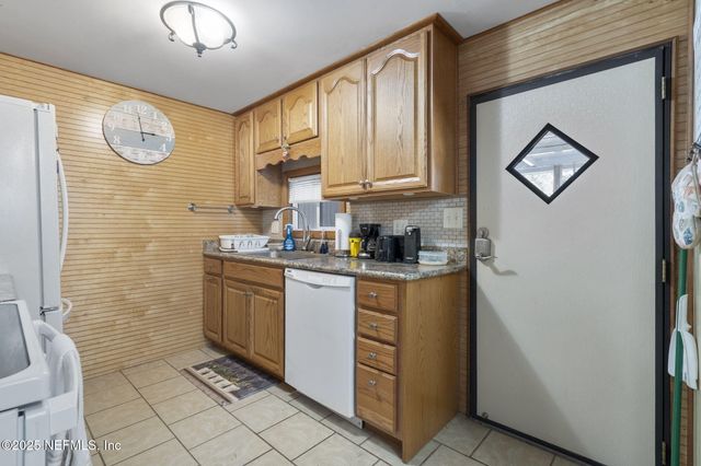 114 SAWYER Street, Interlachen, FL 32148