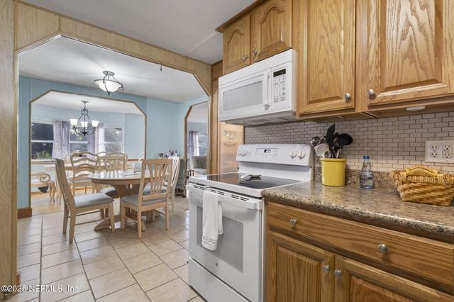 114 SAWYER Street, Interlachen, FL 32148