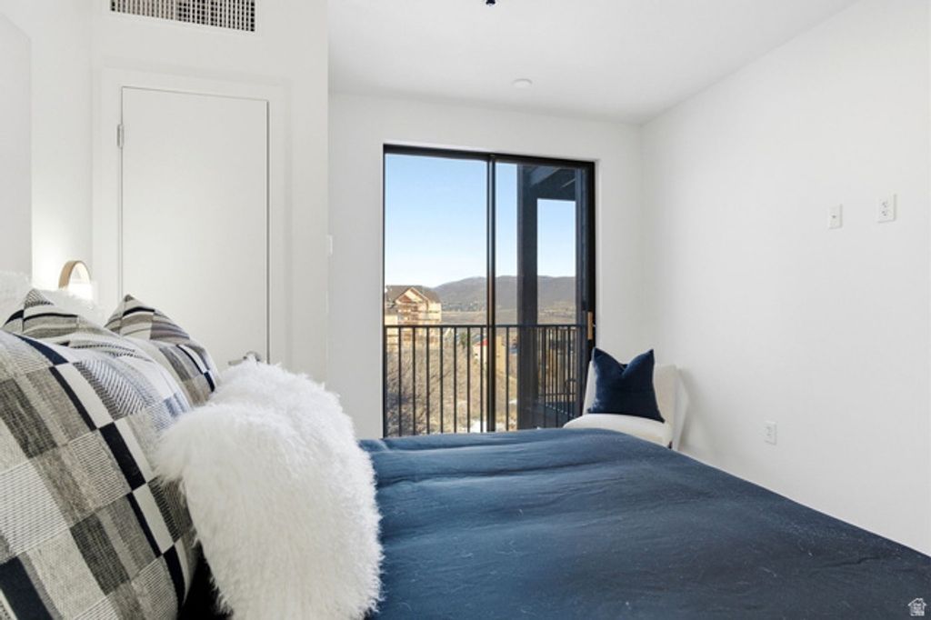 Image 12 of property listing at 1364 W STILLWATER DR #R2026, Heber City, UT 84032