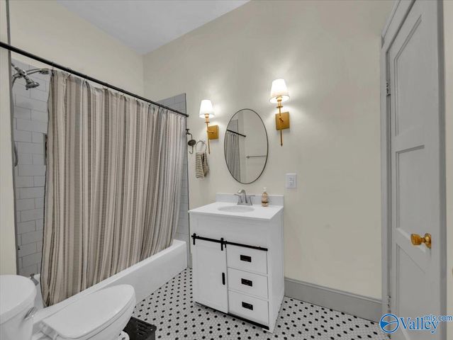 718 5th Avenue Se, Decatur, AL 35601
