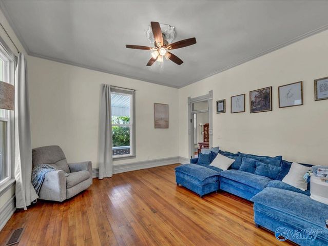 718 5th Avenue Se, Decatur, AL 35601