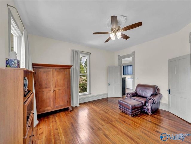 718 5th Avenue Se, Decatur, AL 35601