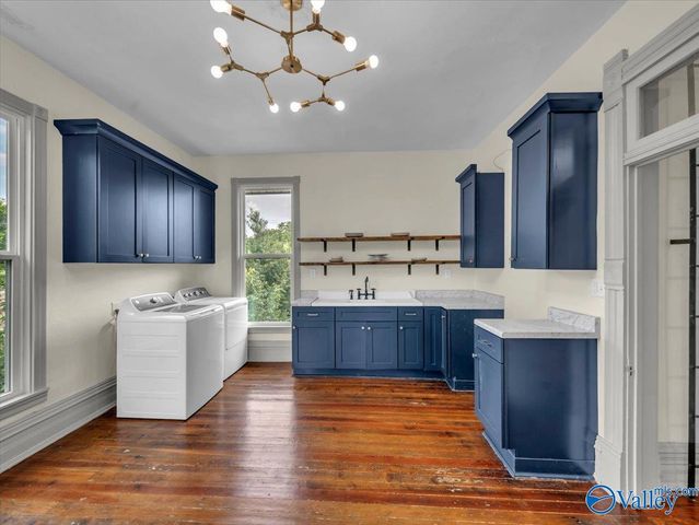 718 5th Avenue Se, Decatur, AL 35601