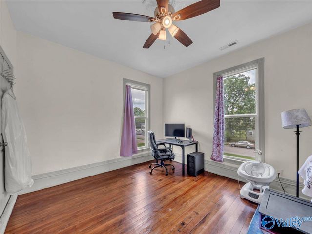 718 5th Avenue Se, Decatur, AL 35601