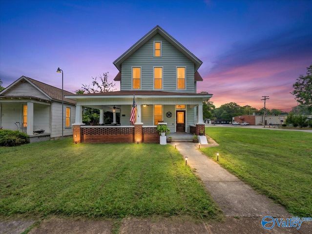 718 5th Avenue Se, Decatur, AL 35601