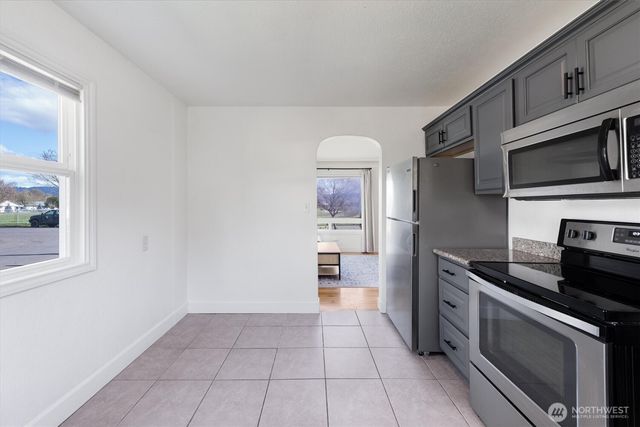 835 20th Avenue, Longview, WA 98632