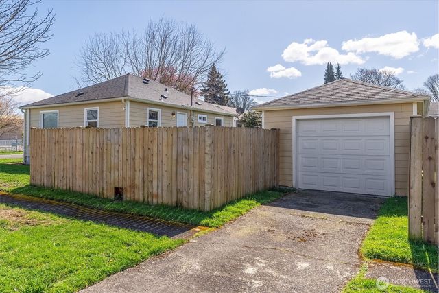 835 20th Avenue, Longview, WA 98632