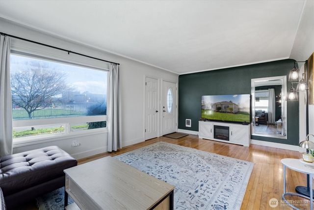 835 20th Avenue, Longview, WA 98632