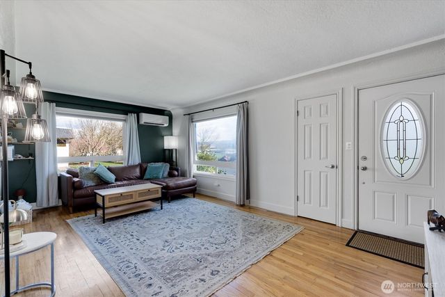 835 20th Avenue, Longview, WA 98632