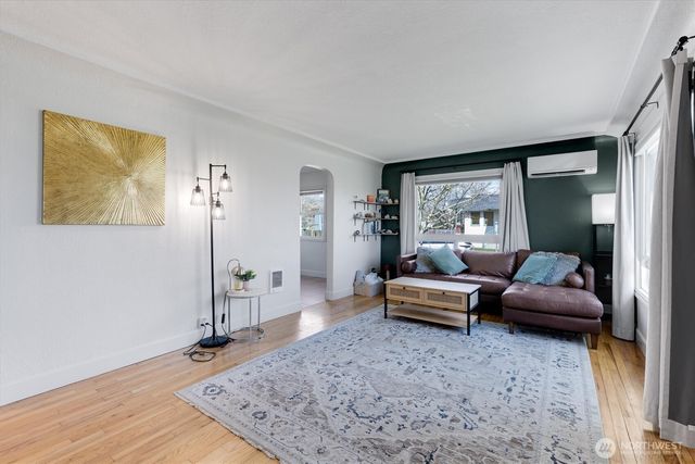 835 20th Avenue, Longview, WA 98632