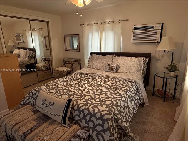 285 NW 60th Ave, Miami, FL 33126