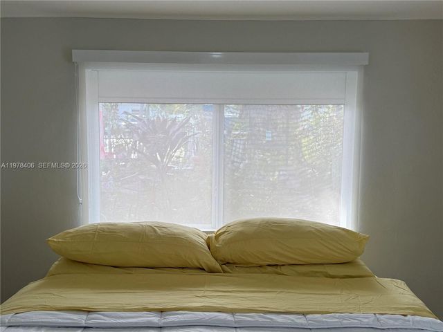 285 NW 60th Ave, Miami, FL 33126