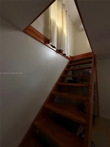 285 NW 60th Ave, Miami, FL 33126