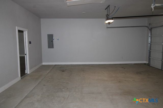 215 Slippery Elm Drive, Nolanville, TX 76559
