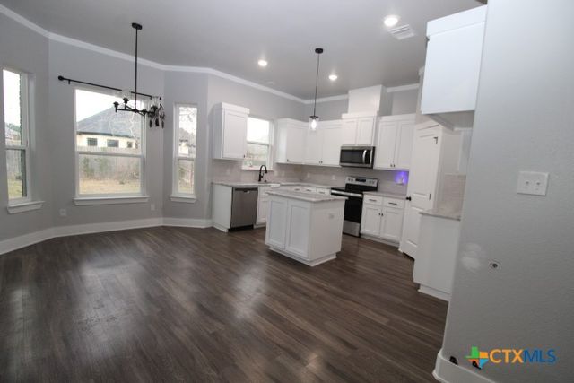 215 Slippery Elm Drive, Nolanville, TX 76559