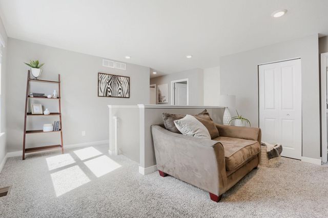 12718 Erskin Street NE, Blaine, MN 55449