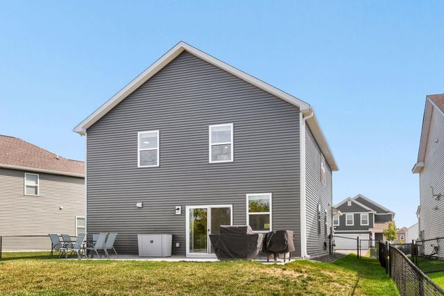 12718 Erskin Street NE, Blaine, MN 55449