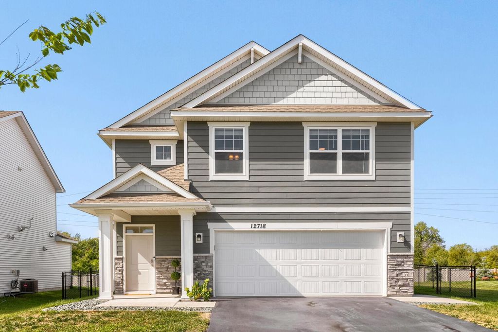 12718 Erskin Street NE, Blaine, MN 55449 — photo 2