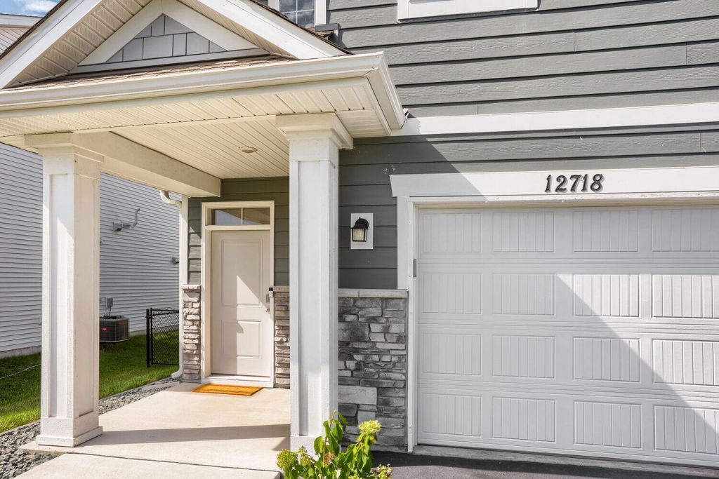 12718 Erskin Street NE, Blaine, MN 55449 — photo 3
